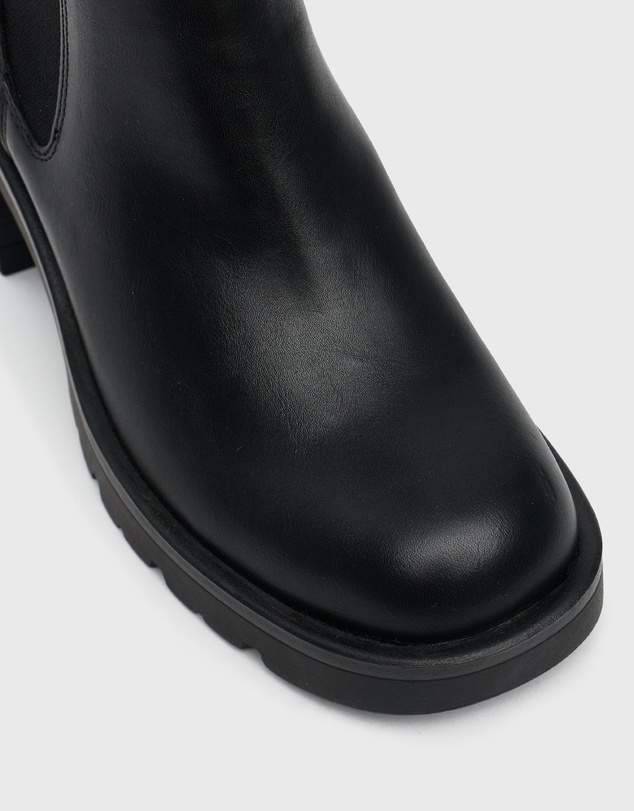 Betts - Saint Platform Chelsea Boots