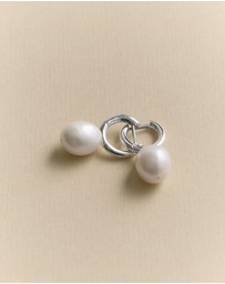 Trenery - Elsa Pearl Hoop Earrings in Silver