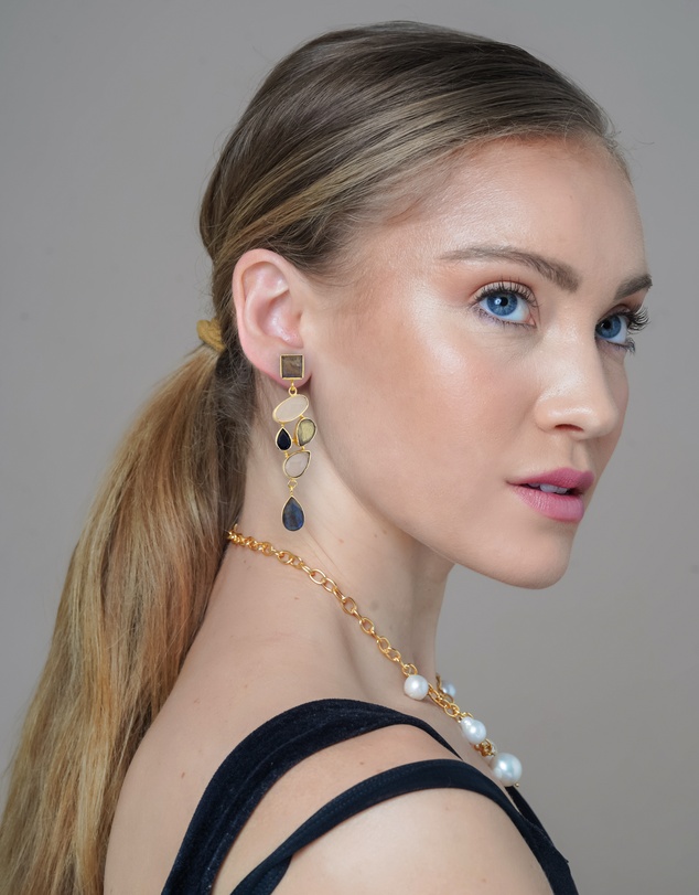 Meshca - Trapeze Midnights Earrings