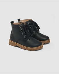 Pretty Brave - LONDON Black