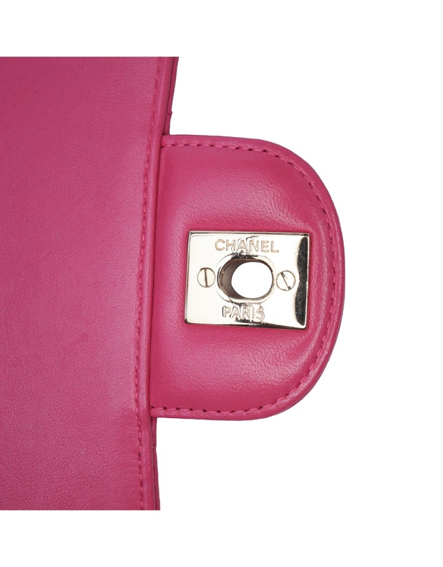 Chanel - Pre-Loved Mini Square Classic Chevron Lambskin Single Flap