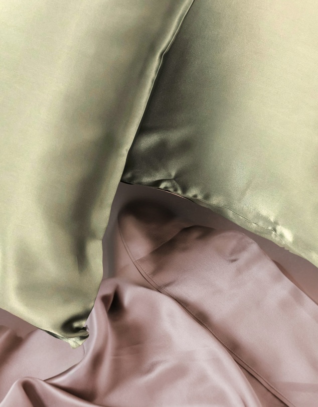 SILK MAGNOLIA - Pure Silk Pillowcase