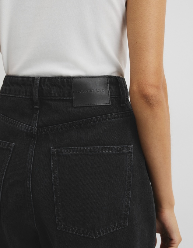 Country Road - Curved Wide Leg Jean