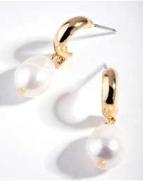 Lovisa - Gold Freshwater Pearl Drop Huggie Earrings