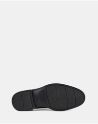 Hush Puppies - Zodiac