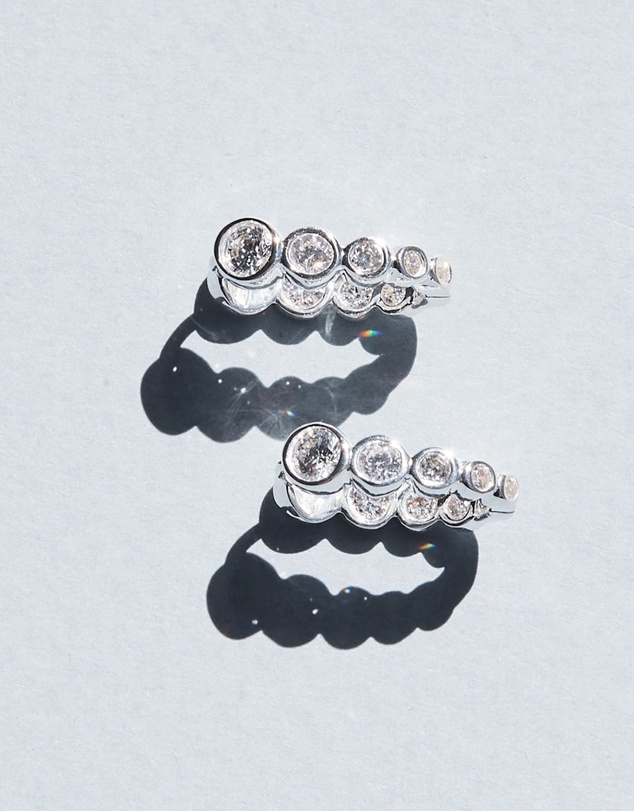 SAINT VALENTINE - Crescendo Oval Hoops - Silver