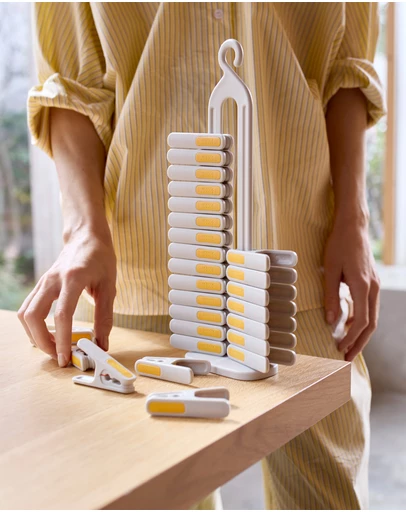 Joseph Joseph - PegStore™ 30-piece Clothes Peg Set with Storage Stand