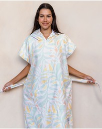 Sky Gazer - Poncho- Hervey