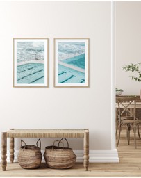 Olive et Oriel - Bondi In Blue II Art Print