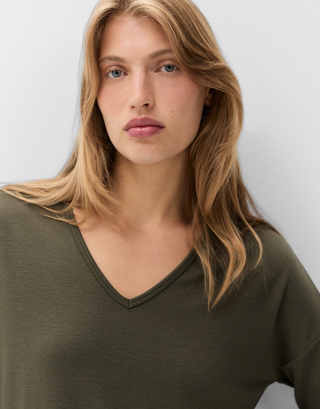 UNISON - Soft V Neck Long Sleeve Tee