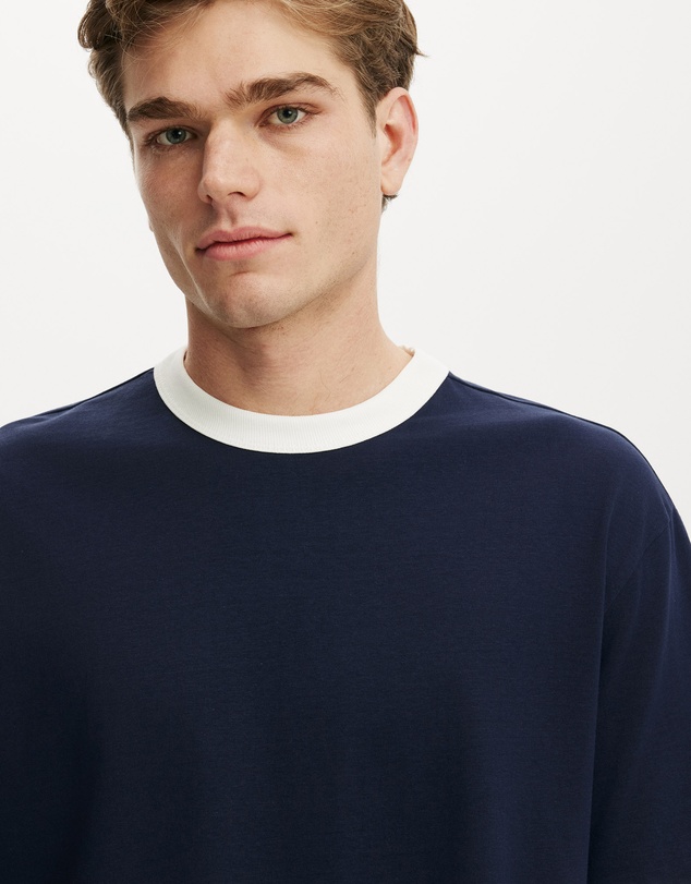 Cotton On - Cropped Fit T-Shirt