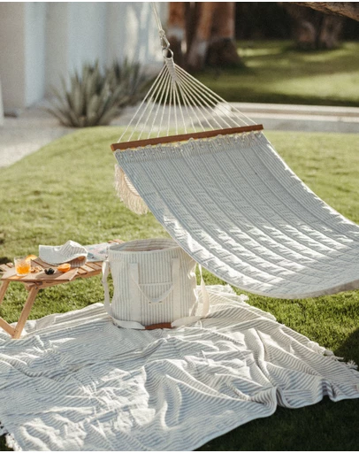 Business & Pleasure Co. - The Hammock