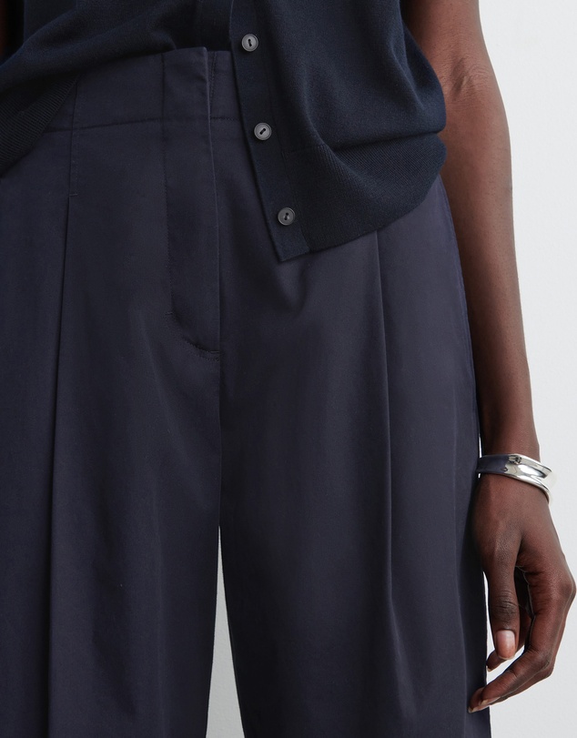 COS - Pleated Barrel Leg Chinos