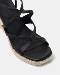 Miss Sofie - Presley Wedges
