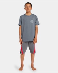 Billabong - Boys 8 to 16 Boys Big Wave Daz Loose Fit Short Sleeve Rashguard