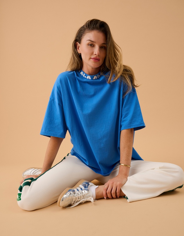 Araminta James - A James Tee