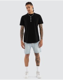 Kiss Chacey - Untold Dual Curved Tee