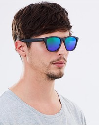 Hawkers Co - HAWKERS - Carbono Emerald ONE Sunglasses for Men and Women UV400