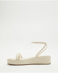 SPURR - Brynn Flatform Sandals - ONLINE EXCLUSIVE