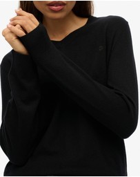 Superdry - Classic V Neck Slim Fit Jumper