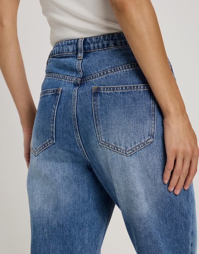 Atmos&Here - Milla Straight Leg Jeans