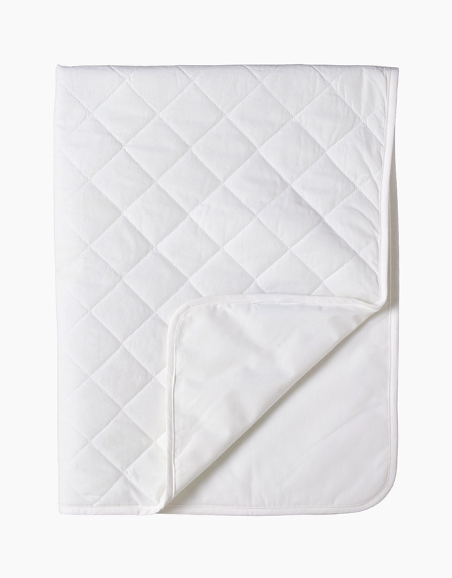 Living Textiles - Smart-Dri Waterproof Mattress Pad - White (Medium)