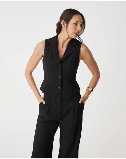 Forcast - Nikki Collared Vest
