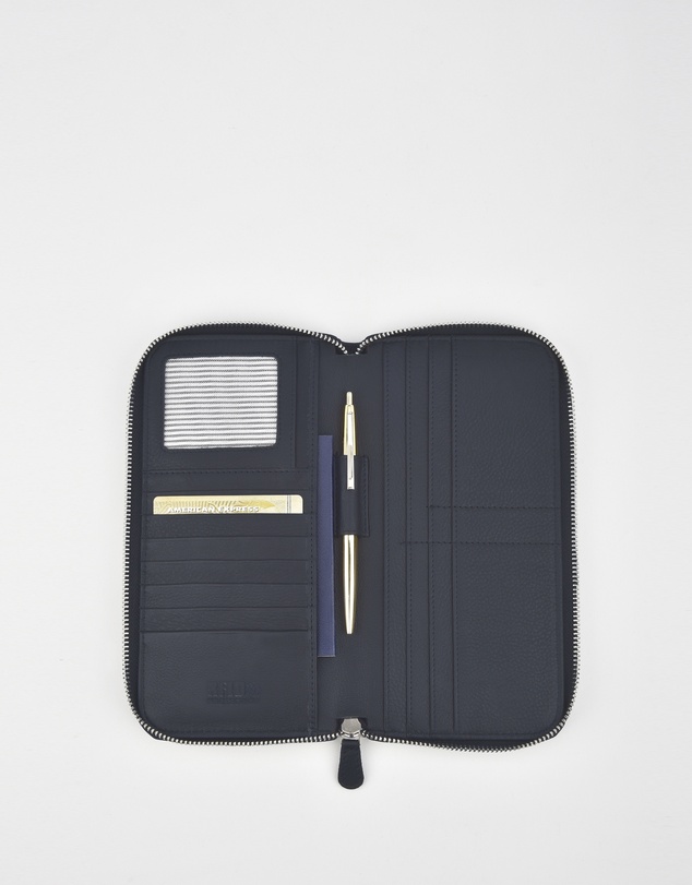 Cobb & Co - Dayna Leather Passport/Document RFID Wallet