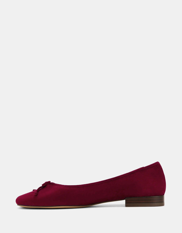 Wittner - Armenia Casual Flats Berry Suede