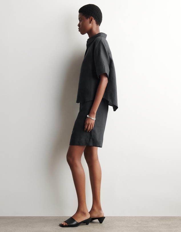 COS - Tailored Elasticated Linen Shorts