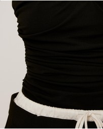 Calli - Maya Stretch Top