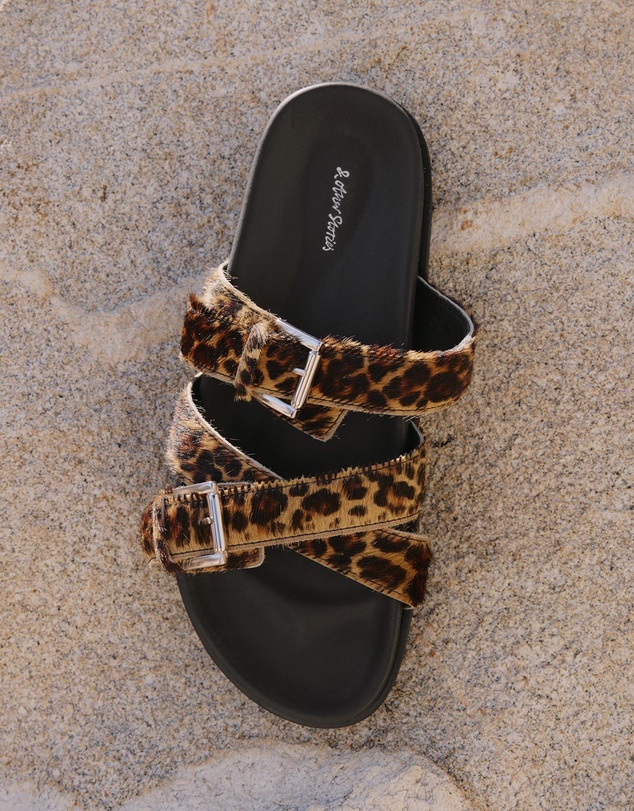 & Other Stories - Cross-Strap Leather Sandals