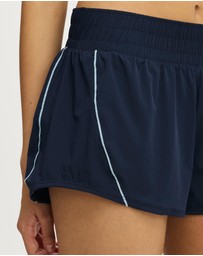 Cotton On Body Active - Active Curve Hem Short