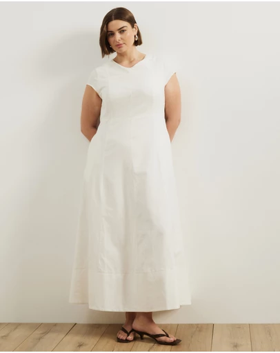 Atmos&Here Curvy - Lorry Keyhole Linen Blend Maxi Dress