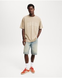Cotton On - Box Fit Graphic T-Shirt