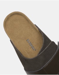 EVERAU - EverAU Ugg Terrain Cow Suede Upper Sandals