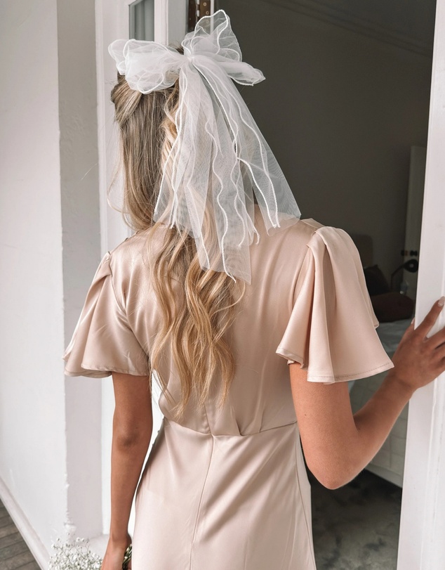 Esther & Co - Danna Hair Bow - Cream