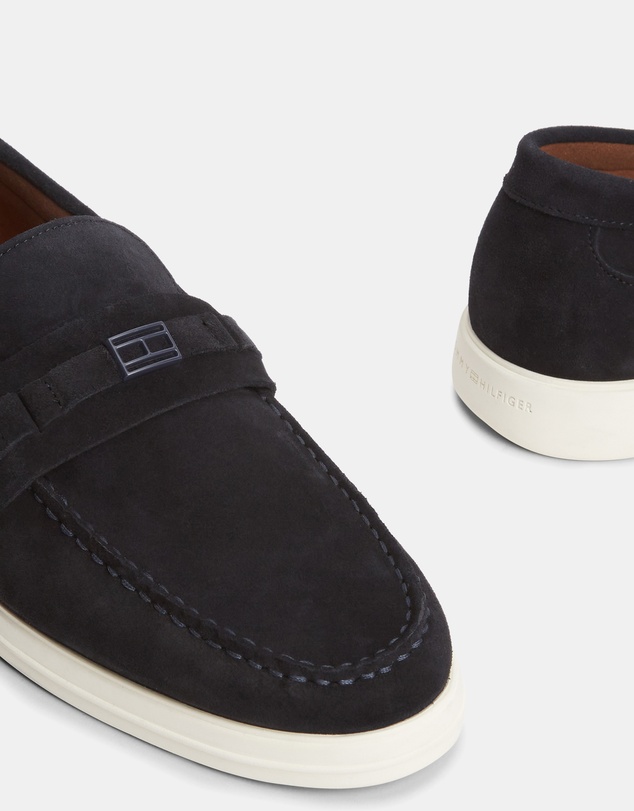 Tommy Hilfiger - Malko Light Suede Flag Hardware Loafers - Men's