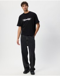 X-Large - Wings Gorilla Fit Tee