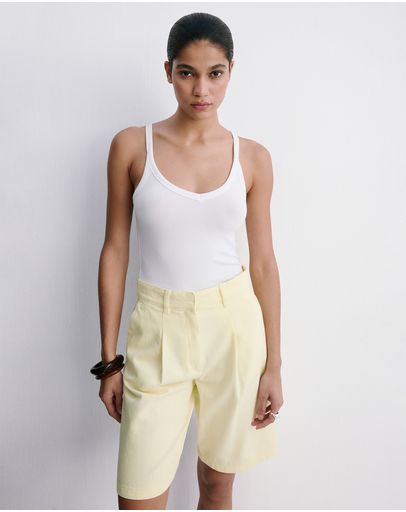 Light & Pastel Yellow