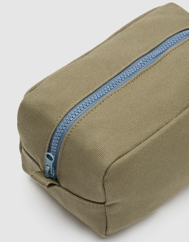 Seed Heritage - Medium Travel Pouch