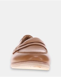 Mia Vita - Remi Casual Slip-On - Fawn