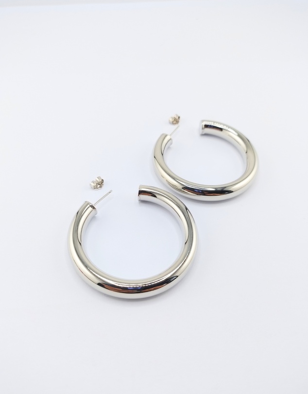 Izoa - Jessica Hoop Earrings
