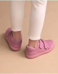 Pretty Brave - OTTO CANVAS Berry