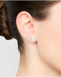 Lovisa - Gold Plated Surgical Steel Pearl Stud Earrings 2-Pack
