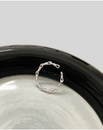 KAJA Clothing - Pearl hollow rings 2pc