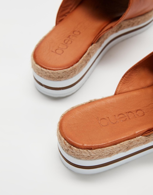 Bueno - Augie