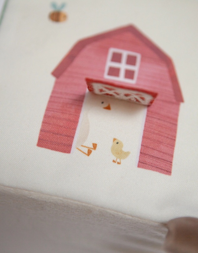 Little Stuff - Farm Friends Activity Block