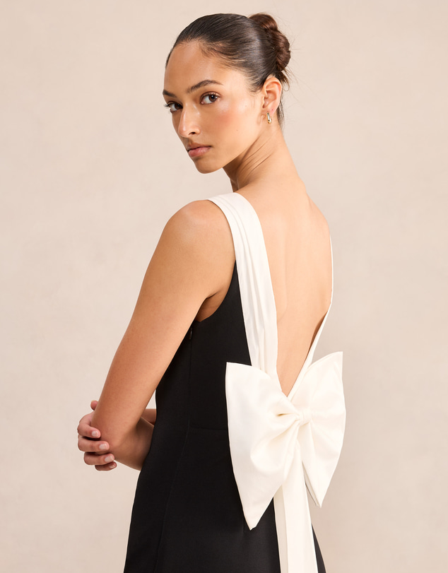 Forever New - Odessa Bow Back Bodycon Dress
