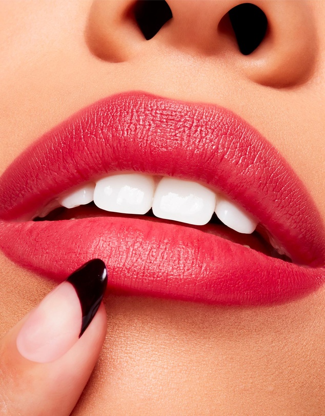 MAC - Velvet Blur Slim Stick Lipstick
